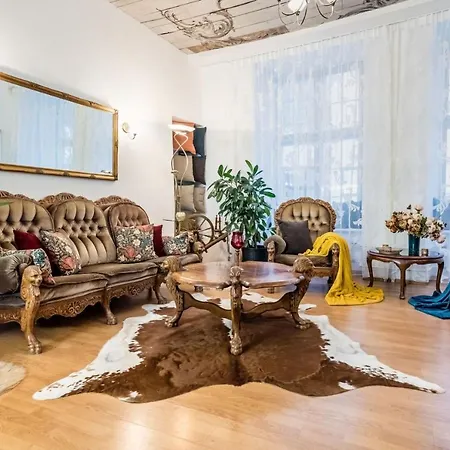 Dream Stay - Historic One-Bedroom Apartment شقة *